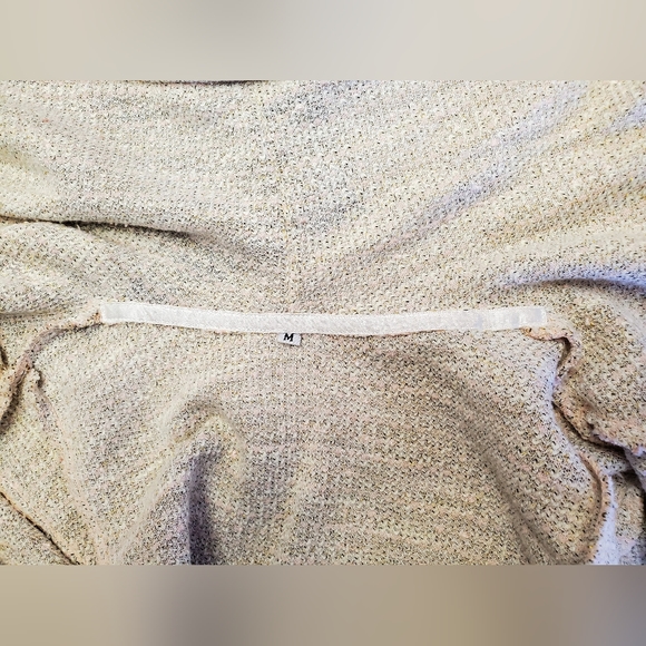 NWT ByTavi Women's Champagne Blush Asymmetrical Cardigan Sweater Sz Med - Picture 5 of 14